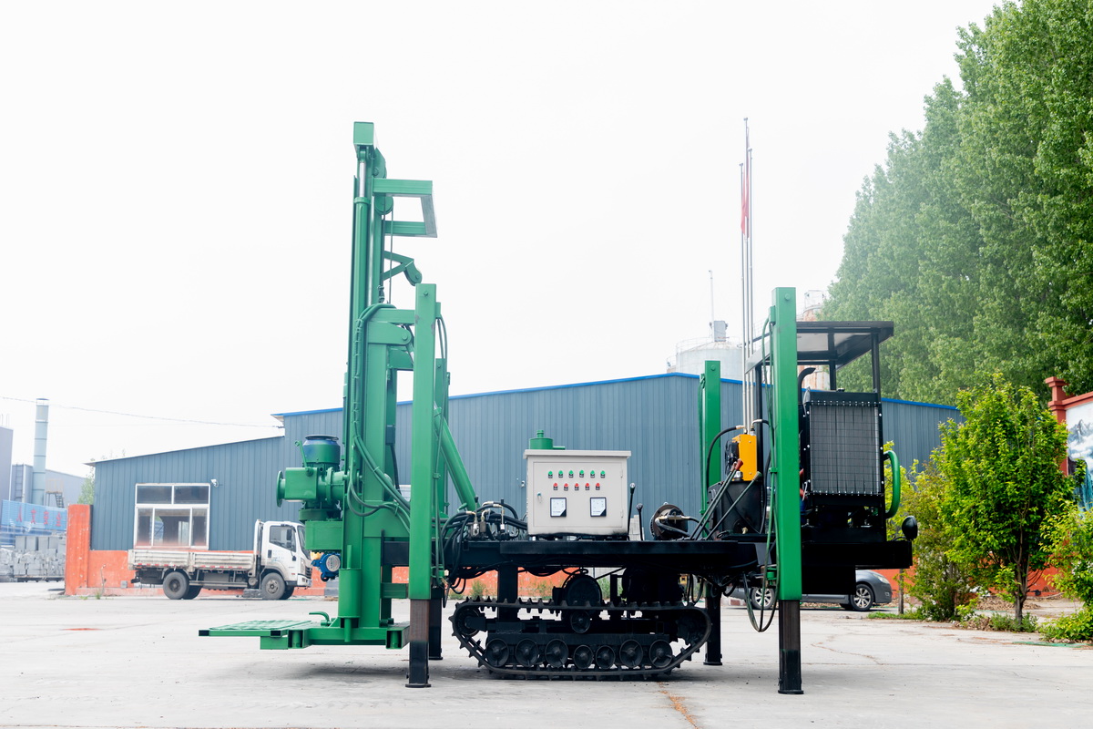 5寸橡膠履帶鑽(zuàn)機