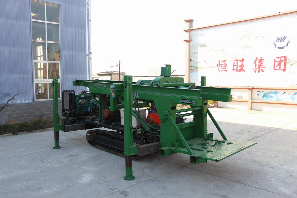 7寸(cun)鋼履帶反循環(huan)鑽機